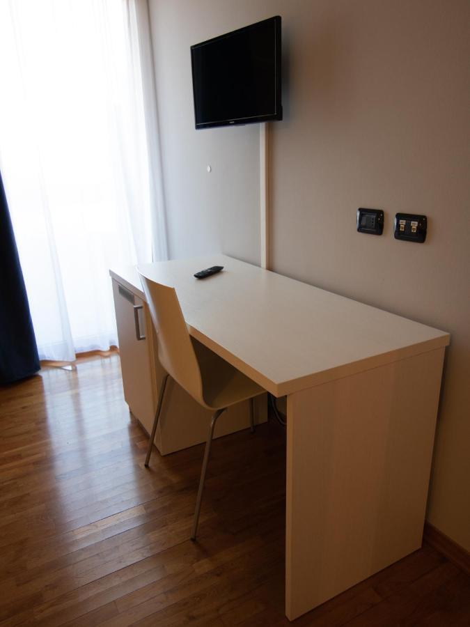 Master Hotel Reggio Emilia Exterior photo